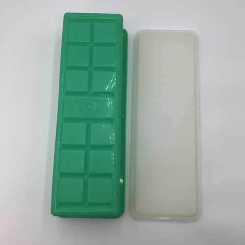 Tupperware Green Vegetable Celery Keeper Crisper 892-4 Vintage Container W Lid