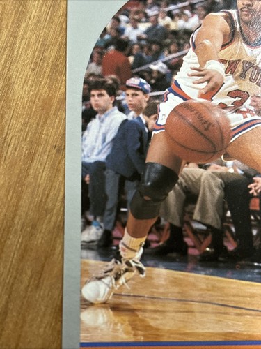 1990 NBA Hoops #205 Mark Jackson Menendez Brothers - Picture 11 of 11