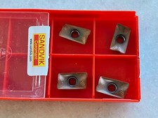 4 new SANDVIK Coromant R390-17 04 31M-PM, Grade 1030 Carbide Inserts