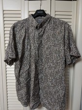 Eddie Bauer Short Sleeves Buttoned Shirt Size 2XL with Floral Pattern