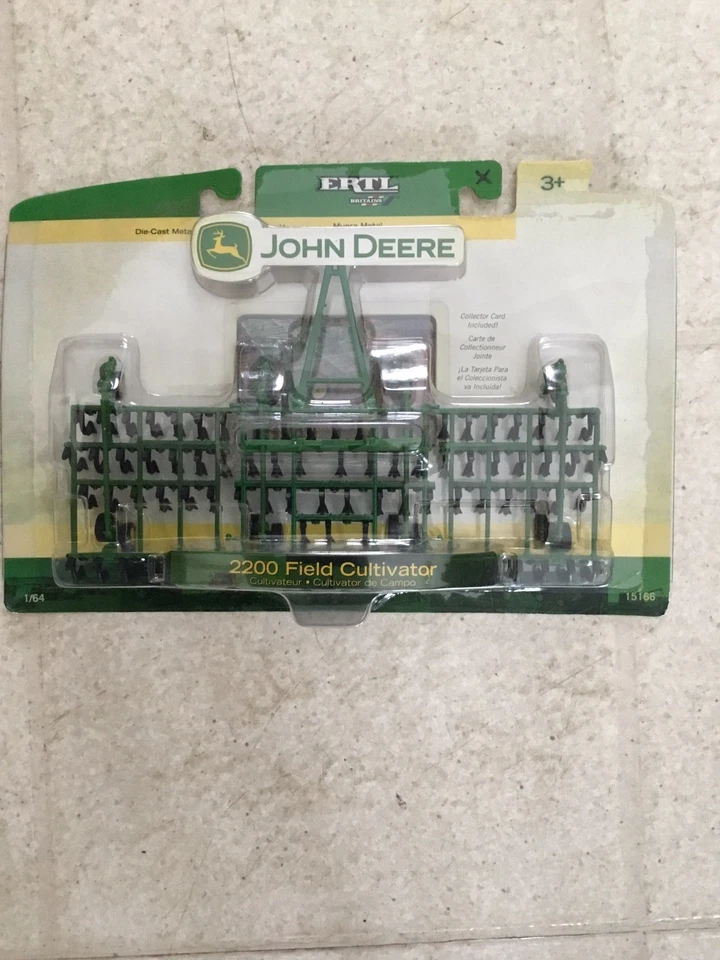John Deere Ertl 1/64 Scale Diecast Metal 2200 Field Cultivator 15166 NIP - Image 2 of 3