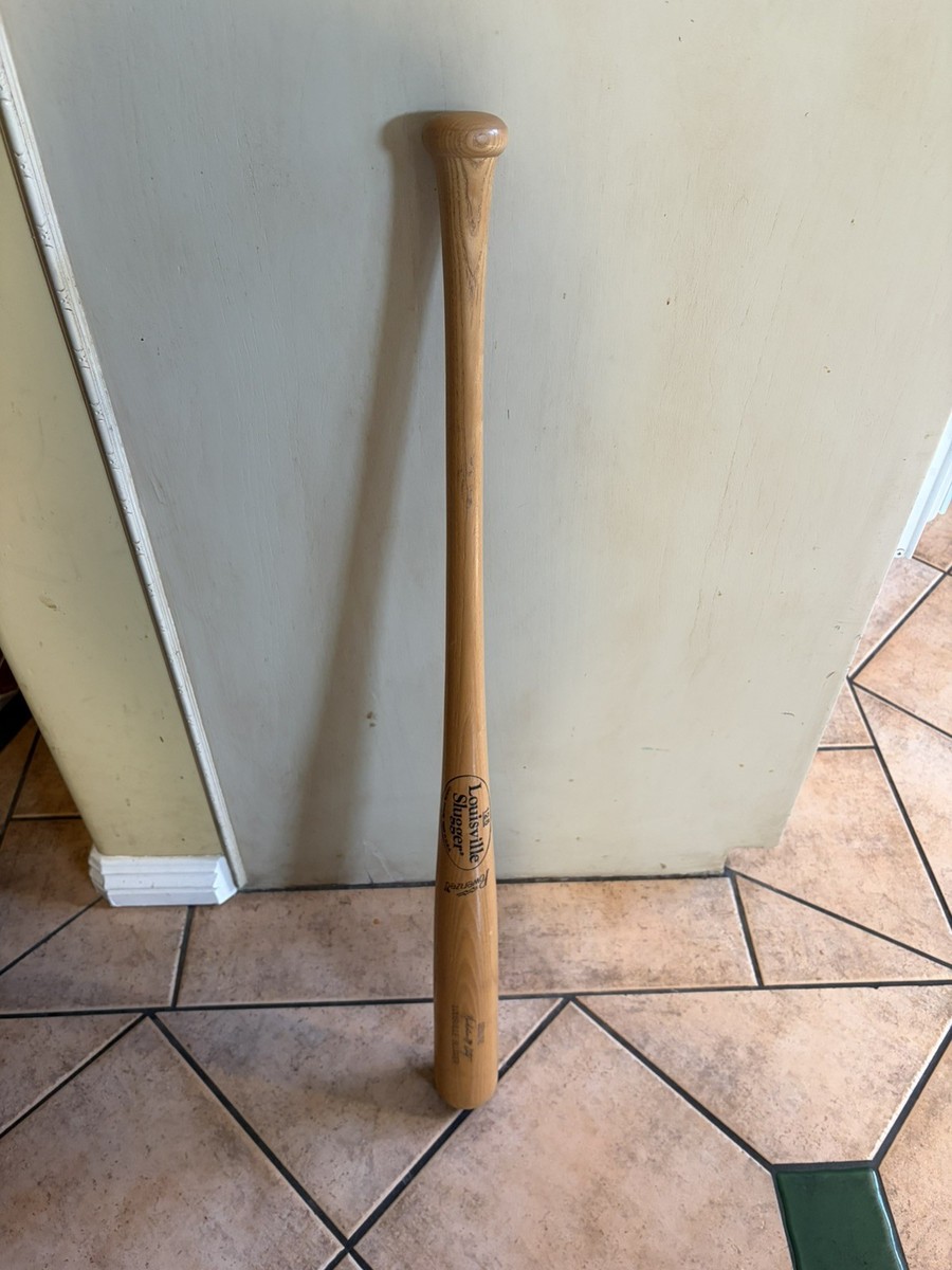 Vintage Louisville Slugger 125 - 34” Powerized Solid Wood Bat Made