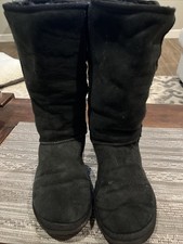 UGG S/N 5815 CLASSIC TALL II SHEEPSKIN, Black SUEDE BOOT-Sz 7
