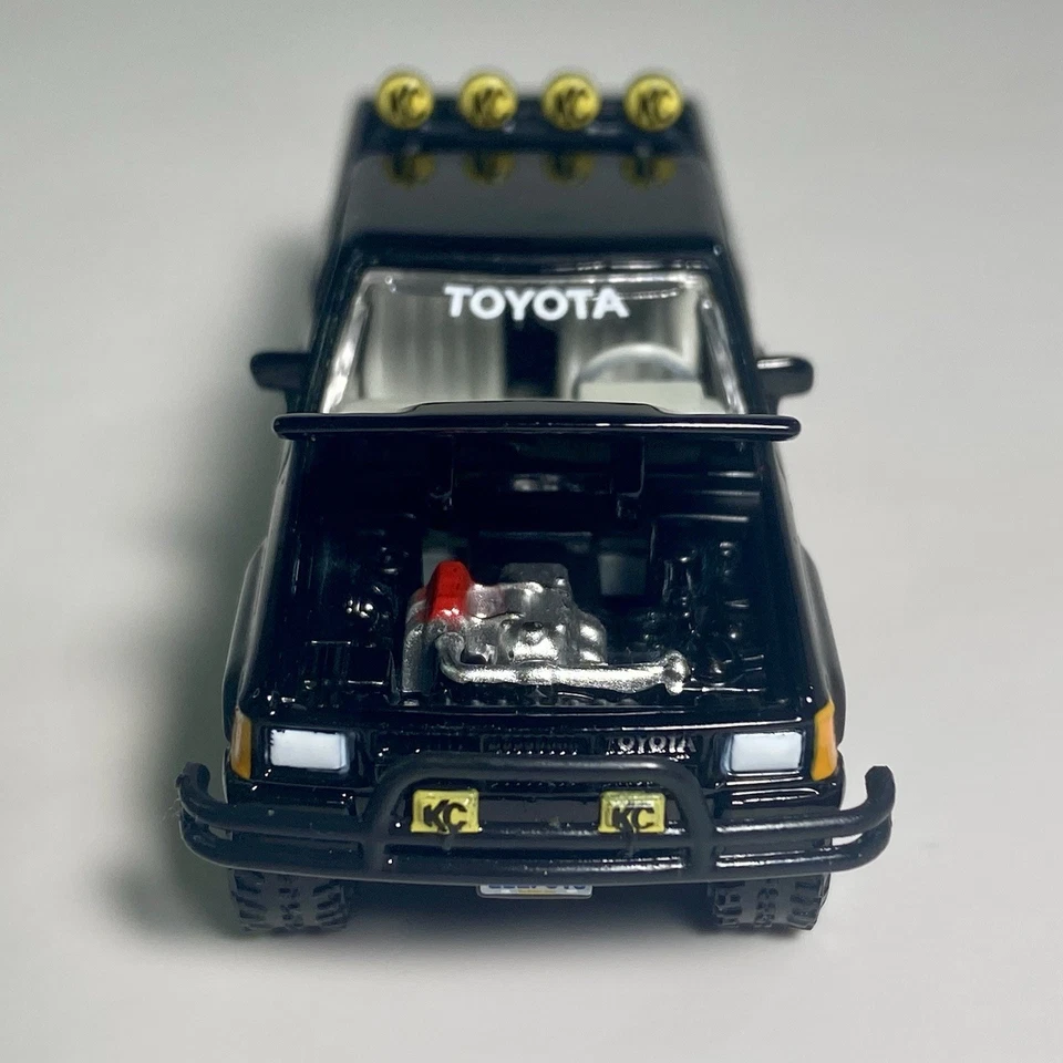 Johnny Lightning 1985 Toyota SR5 Pickup Back To The Future 1:64 Diecast Black - Image 4 of 4