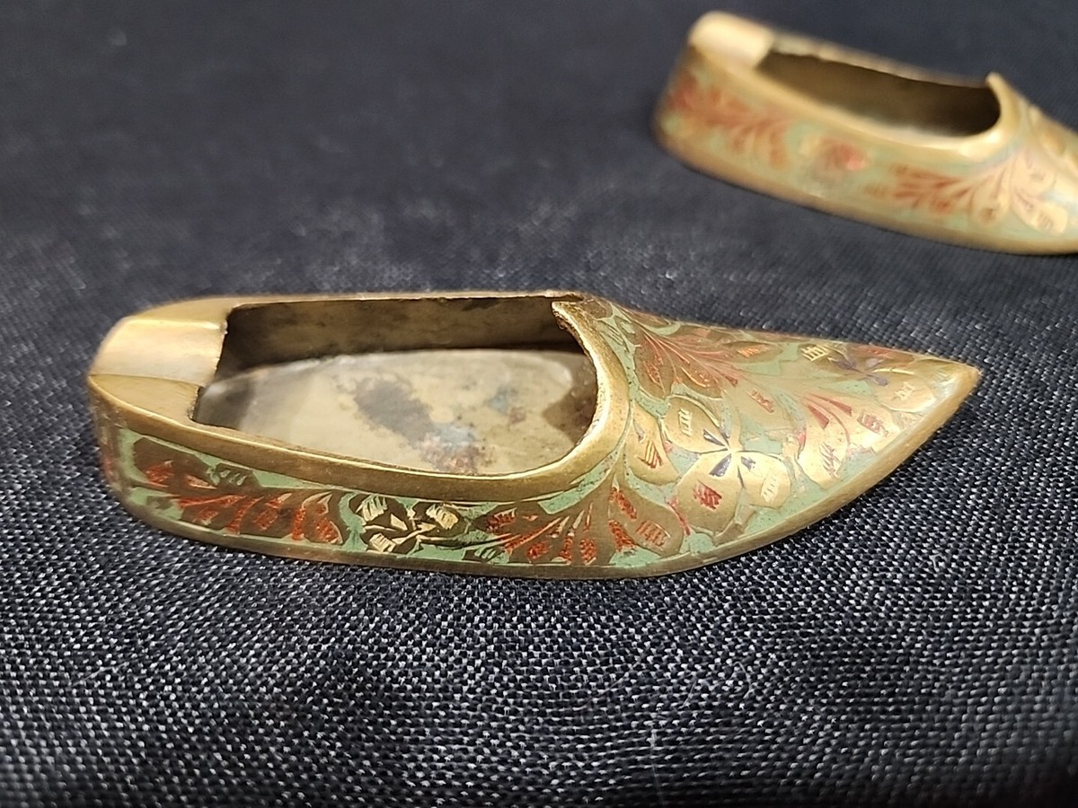 Pair Vintage Brass Small Made in India Shoe Cigarette Ashtray Rare