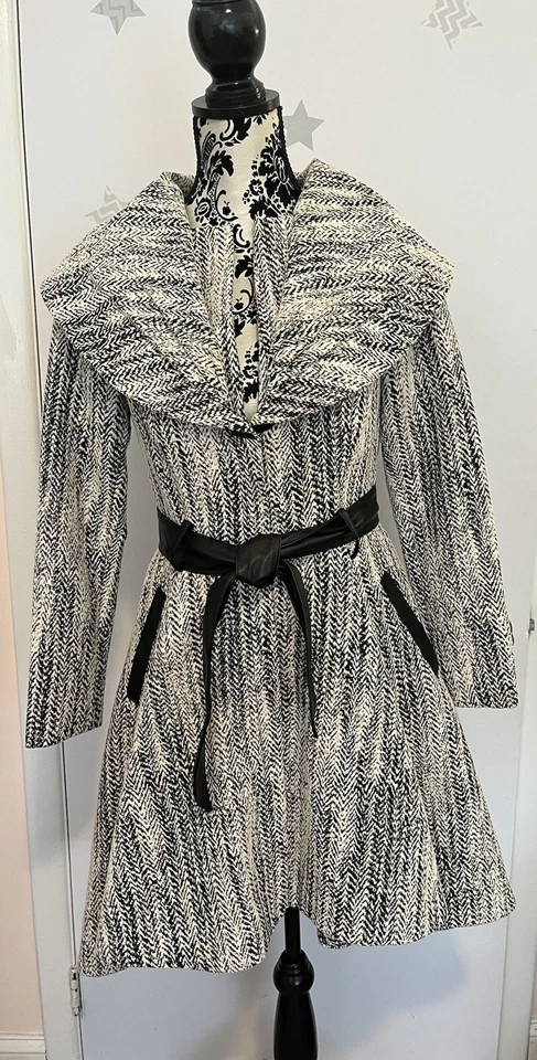 Maxi casaco swing Bebe “Natalie”