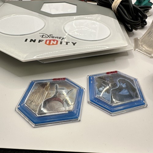 Disney Infinity Lot 13 Items And 2 Portals Infinity Marvel Cars Pixar Iron Man - Picture 4 of 13