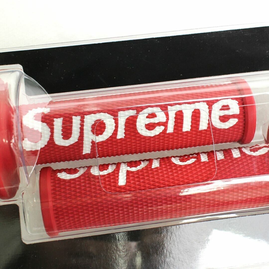 Supreme x Fox Racing Moto Hand Grip – Super Rare and Unused Supreme x Fox Racing Moto Hand Grip – Super Rare and Unused