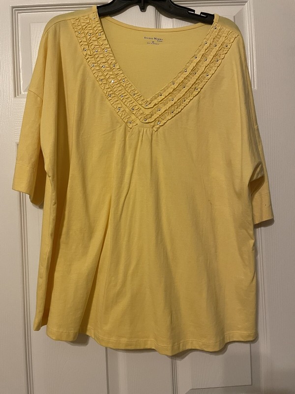 NWT Studio Works 2X Yellow Top