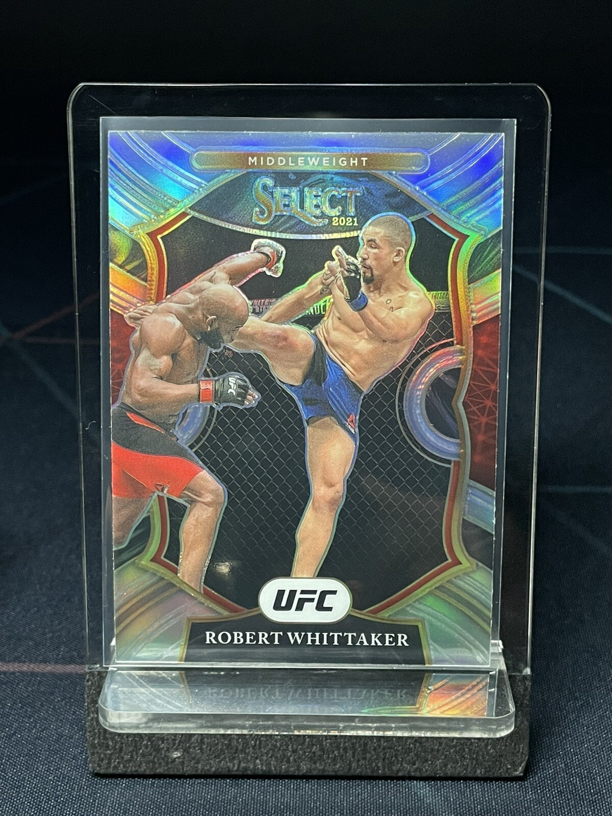 2021 Panini Select UFC Robert Whittaker Middleweight Concourse Silver Prizm #21