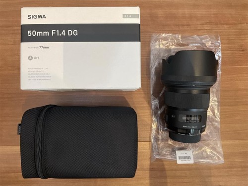 SIGMA 50mm F1.4 DG HSM for Nikon F mount with case and box