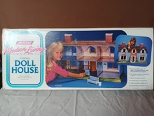 Handi Craft Modern Living Doll House Vtg 1992 Made In USA Complete 32" x 21"