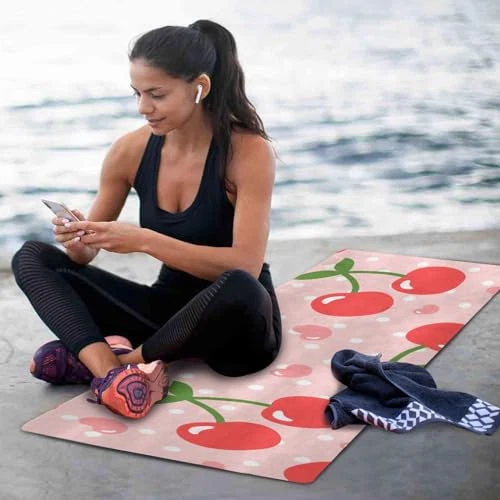 Foldable Non-Slip Yoga Mat for Gym, Workout, and Exercise for Women and Men Foldable Non-Slip Yoga Mat for Gym, Workout, and Exercise for Women and Men