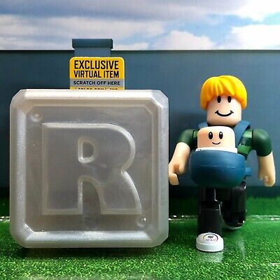 Roblox Celebrity Series 6 Unboxing Simulator with box and code 191726019084