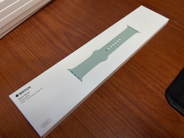 Genuine Apple Watch 42mm Sport Band 
