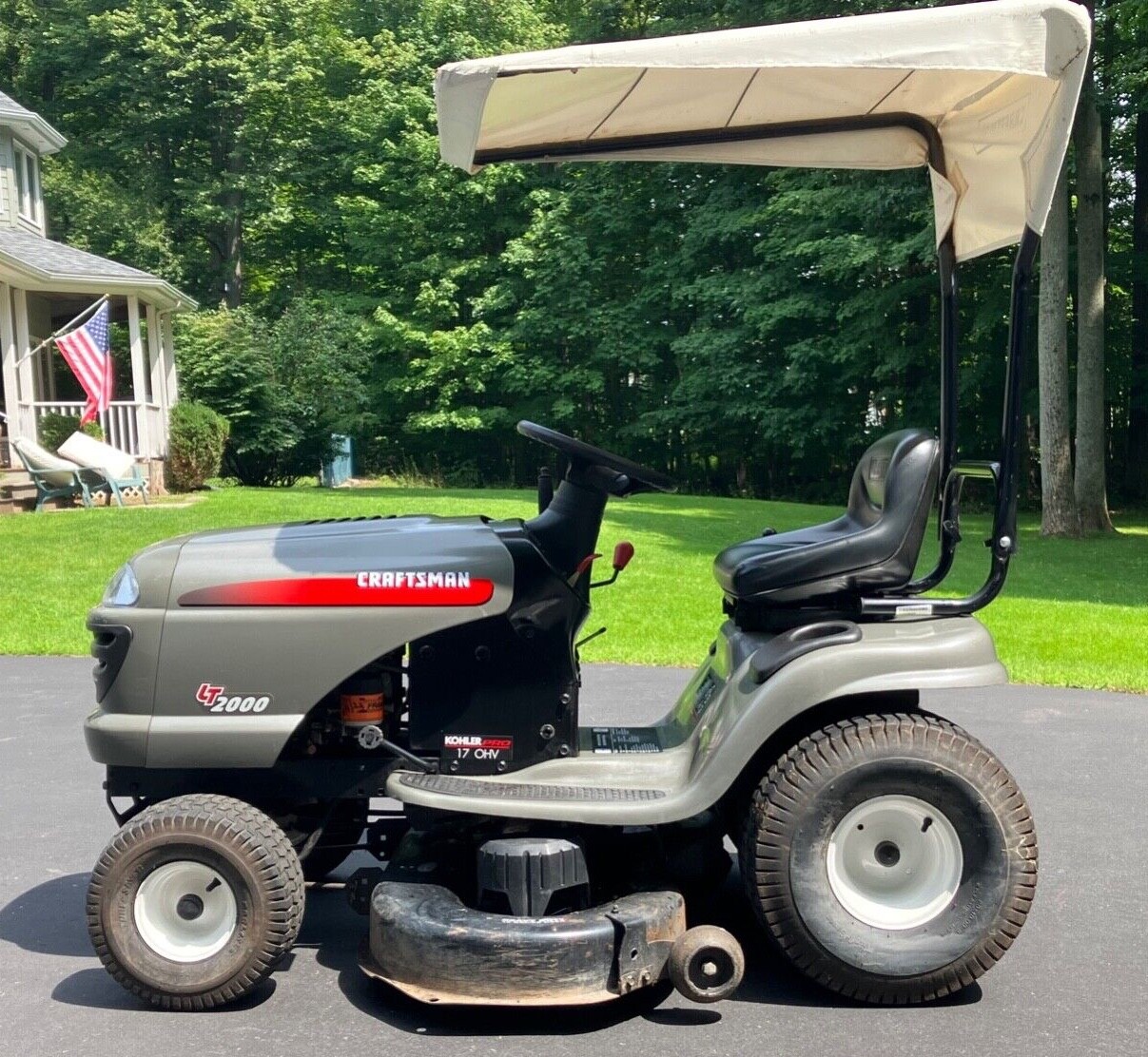 Craftsman LT2000 17HP 42" Riding Lawn Mower w/ Sunshade eBay