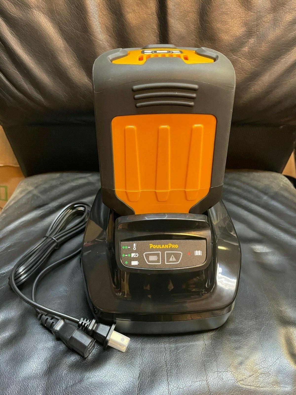 POULAN PRO PR140LI 58 Volt LITHIUM-ION BATTERY 590923804  WI