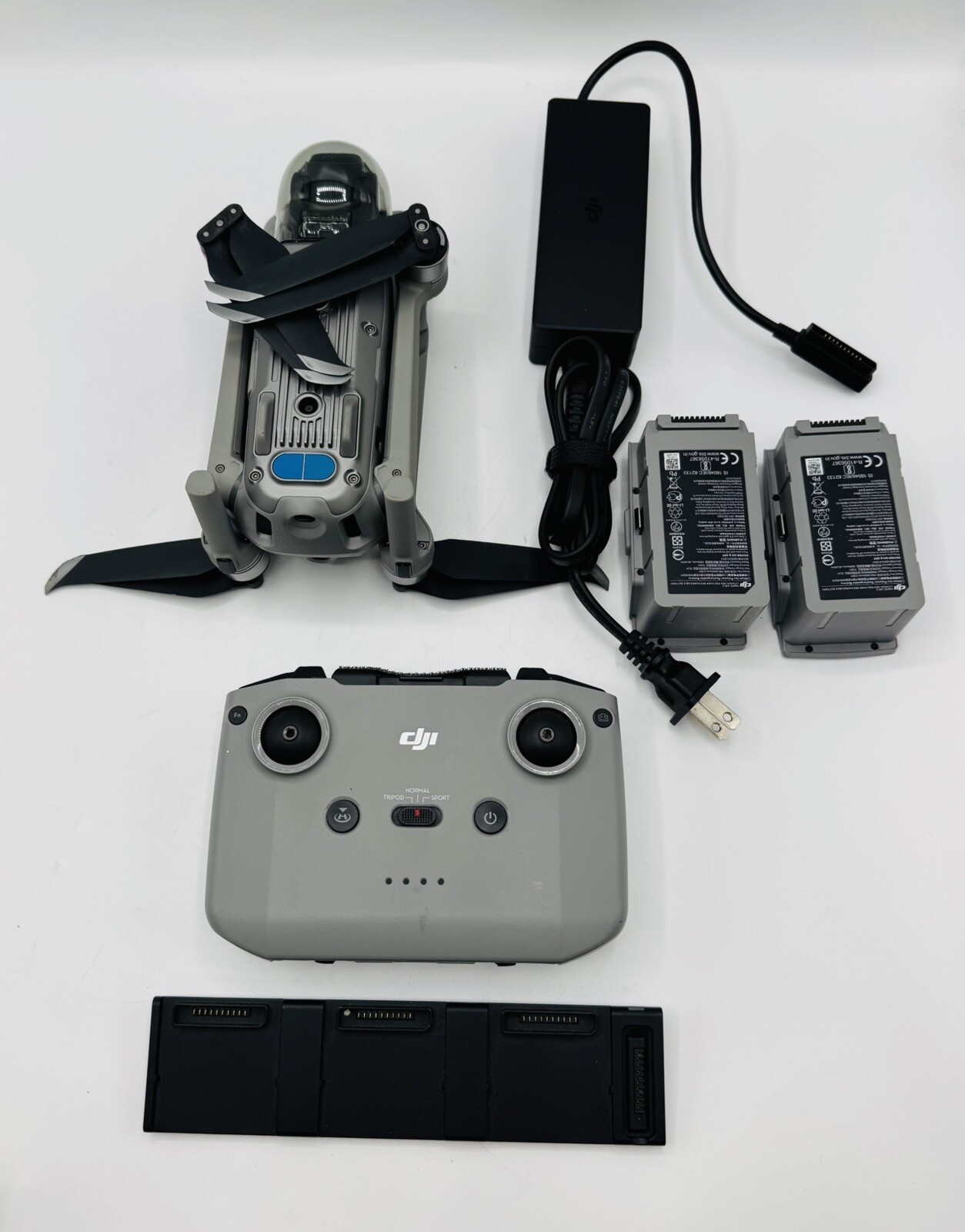 Mavic air 2 Drone - DJI Smart Controller RM500 - W/Batteries - Bag - Accessories-image