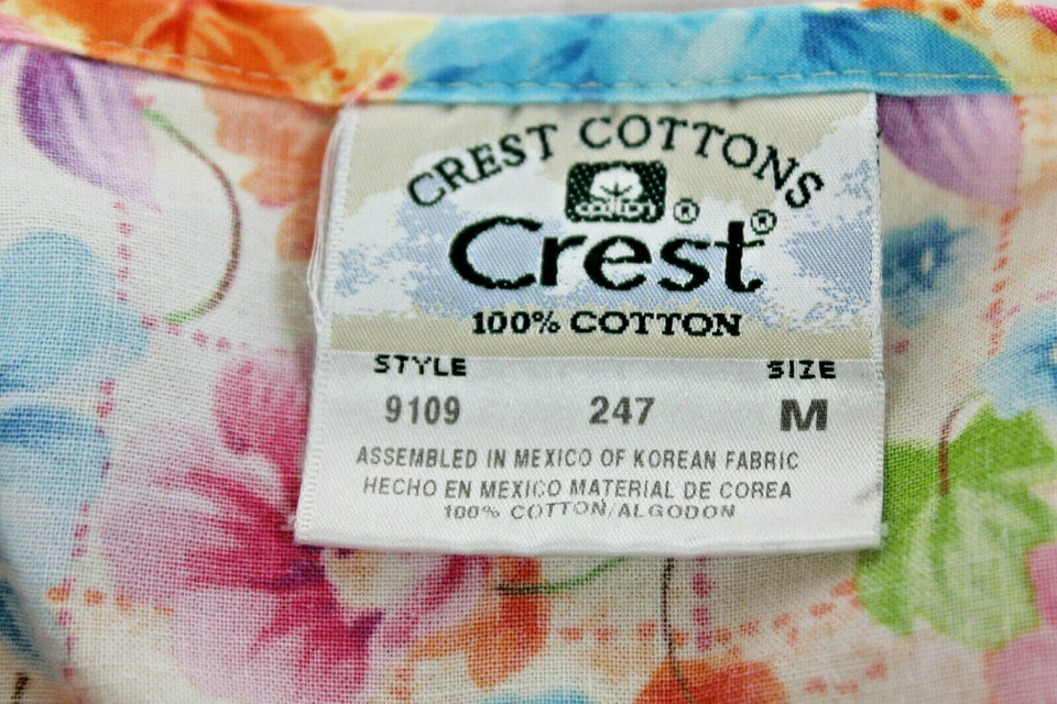 Crest Cottons Womens Scrub Top Medium Pink Blue Purple Green Floral Flowers - Image 4 of 4