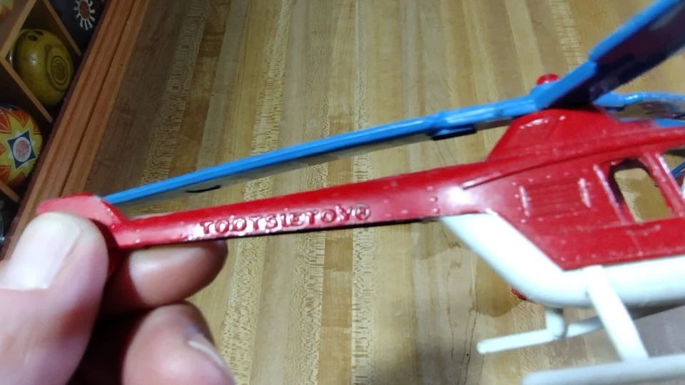 Lote de juguetes Tootsie de colección, (2) helicópteros, avión a reacción, ¡años 70! Foto 4 de 4