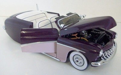Danbury Mint Maßstab 1:24 - UB 57 1950 Mercury Custom Two Tone Purple