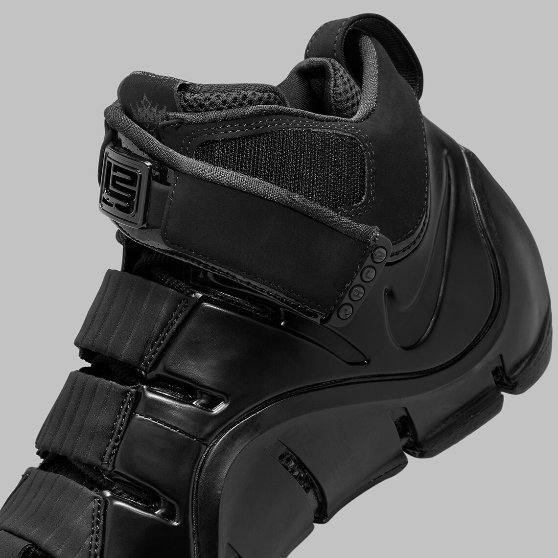 【used】NIKE ZOOM LEBRON 4 Size 9.5 - Nike Zoom LeBron 4 2023 Black Anthracite for sale