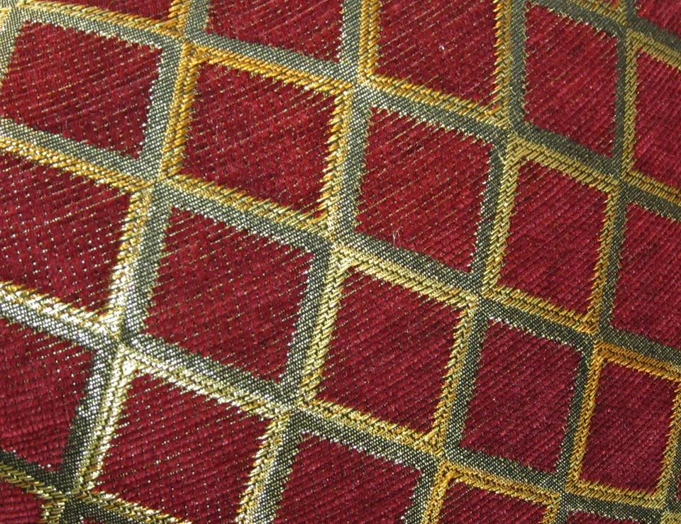 Wd33Ba Gold on Red Damask Chenille Check Throw Cushion Cover/Pillow Case *Size - Image 2 of 4