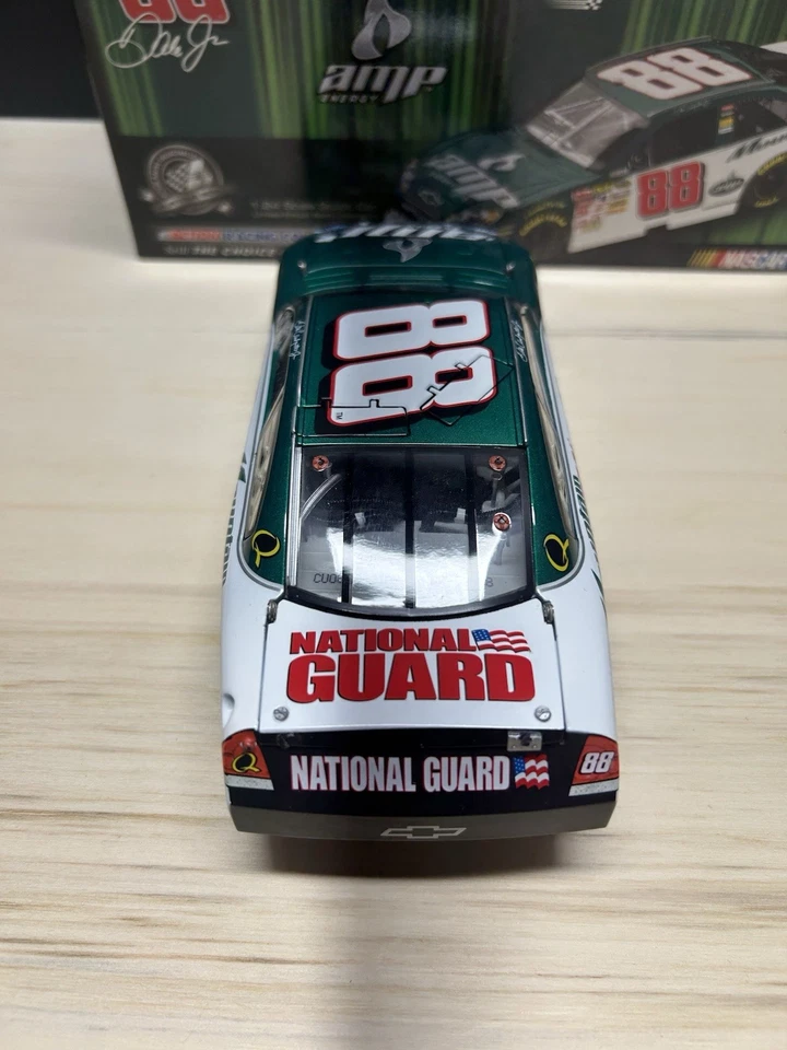 NASCAR 1:24 Dale Earnhardt Jr 2008 Impala SS Amp Energy/Mt Dew Action Foto 3 de 4