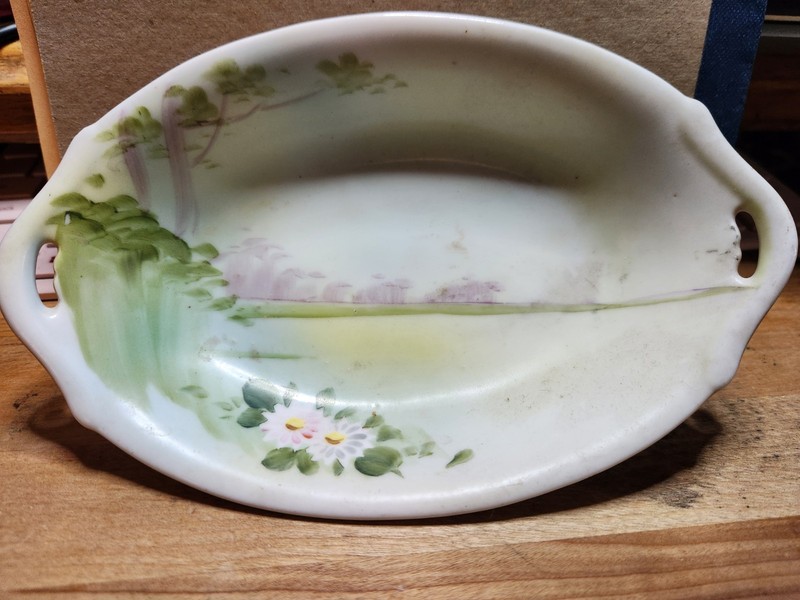 Vintage hand painted bowl Nippon