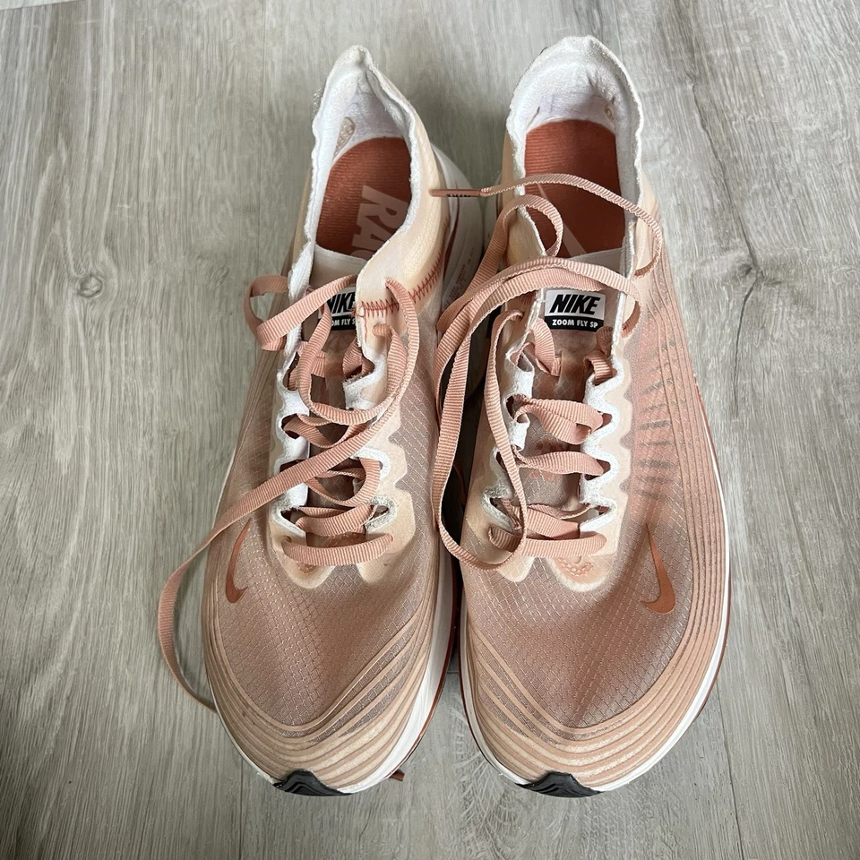 Tenis para correr NIKE ZOOM FLY SP carreras melocotón polvoriento AJ8229-200 para mujer 8 parte superior baja Foto 4 de 4