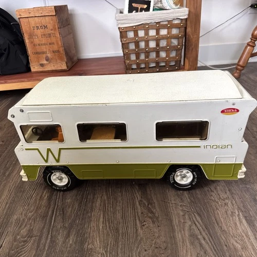 Vintage Tonka Winnebago Indian RV Camper Toy 1970s Pressed Steel w/ Figures