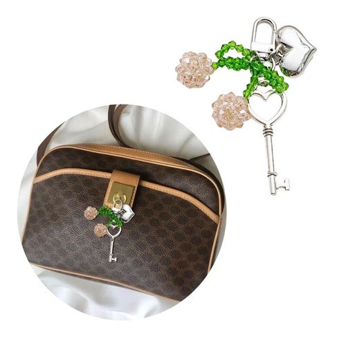 Lovely Handmade Cherrys Heart Keychain with Crystal Detail Alloy Craftsmanship - Afbeelding 6 van 10