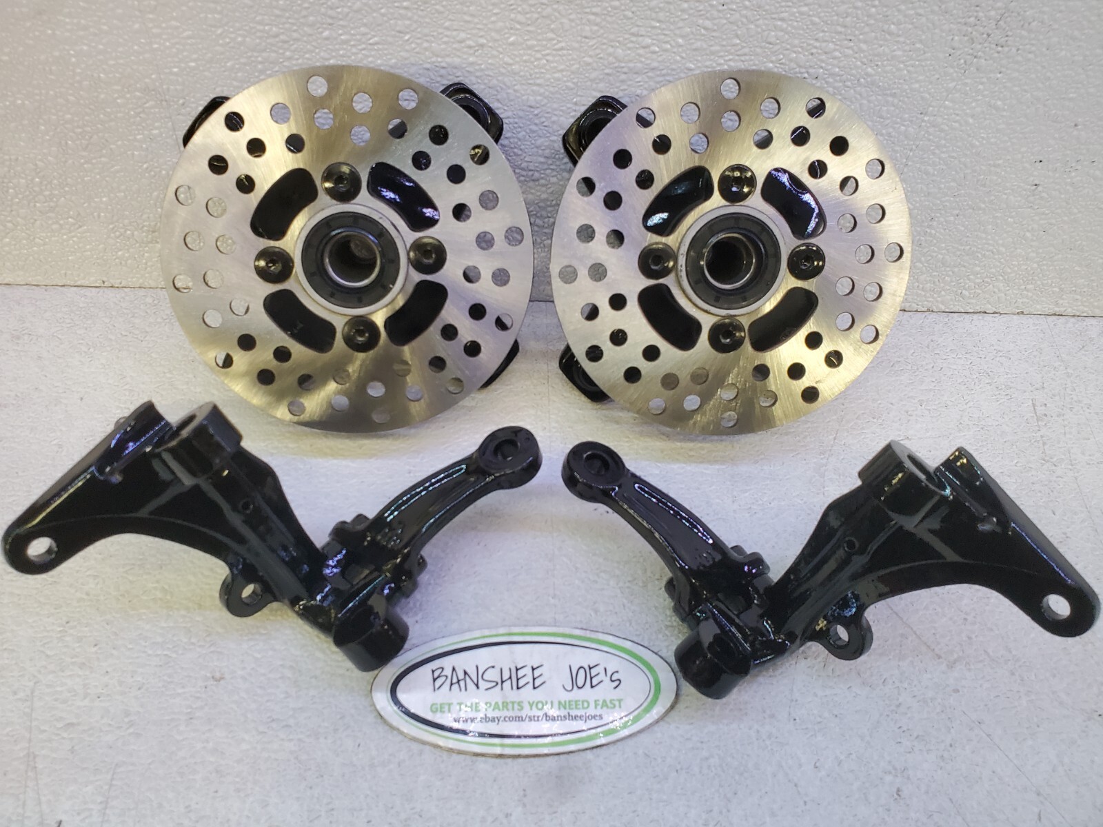 9006 Yamaha Banshee Front Wheel Hubs And Steering Knuckles Oem Powder