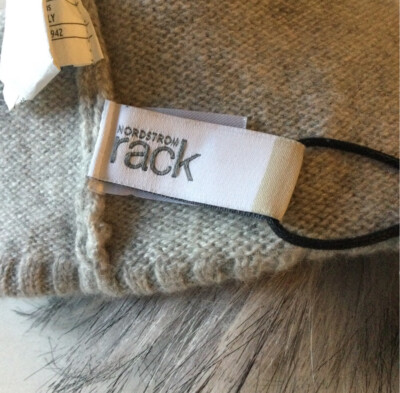 NORDSTROM RACK WOMENS CASHMERE KNIT CUFFED BEANIE W/FAUX FUR  display picture 2