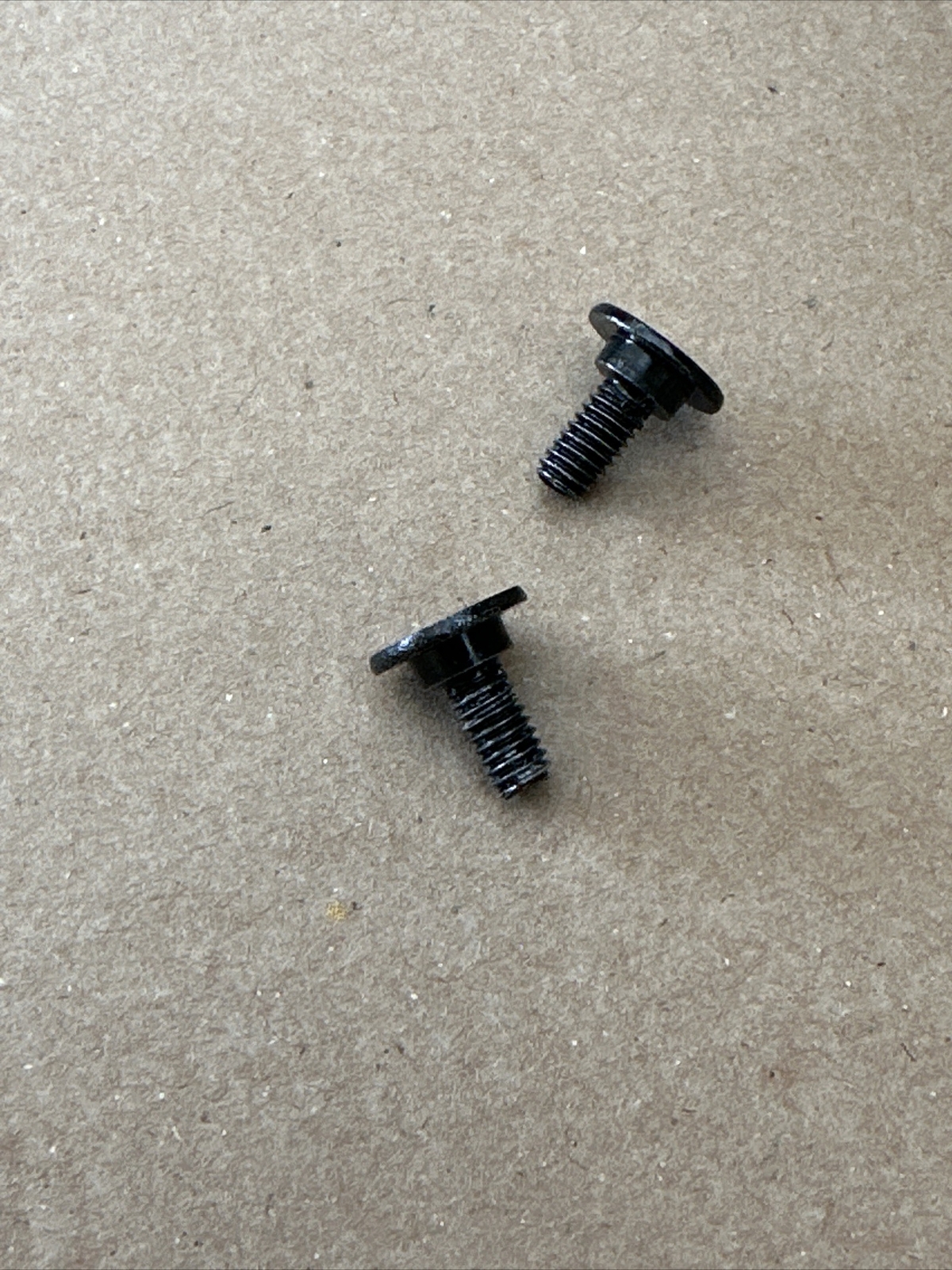 1:2 Scale Plain Black BELL HP7 Mini Helmet Visor Screw Set