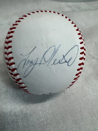 Tony Oliva Autographed Baseball w/ Case