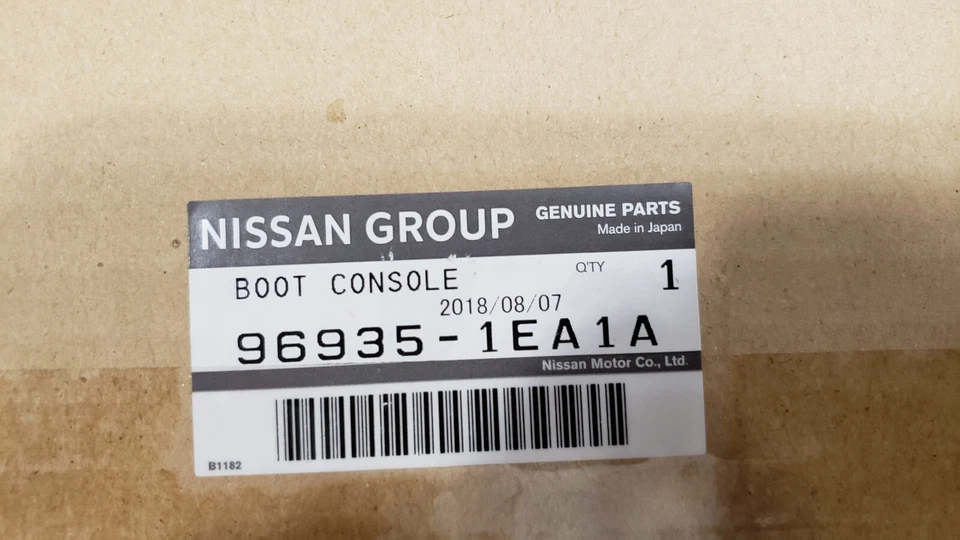 GENUINE 2009-2020 NISSAN 370Z 6 SPEED MANUAL SHIFT KNOB BOOT 96935-1EA1A - Image 2 of 4