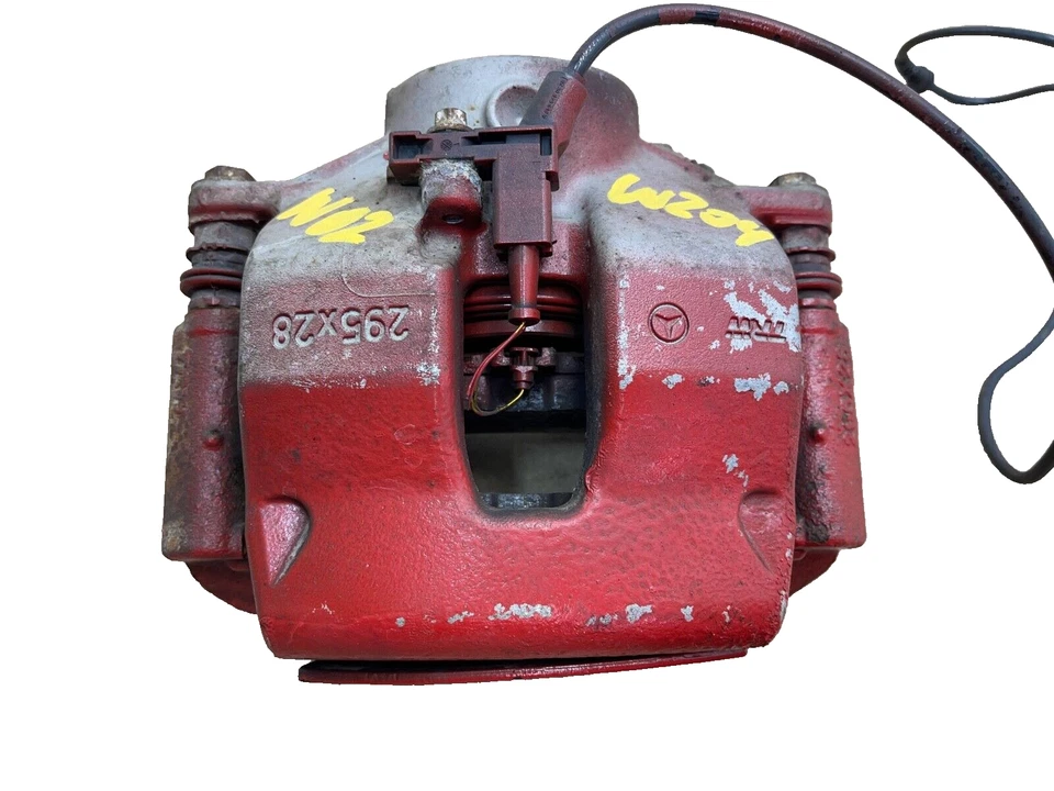 Juego de pinzas de freno delanteras izquierda y derecha MERCEDES-BENZ C300 W204 2008-2014 ROJO OEM Foto 3 de 4