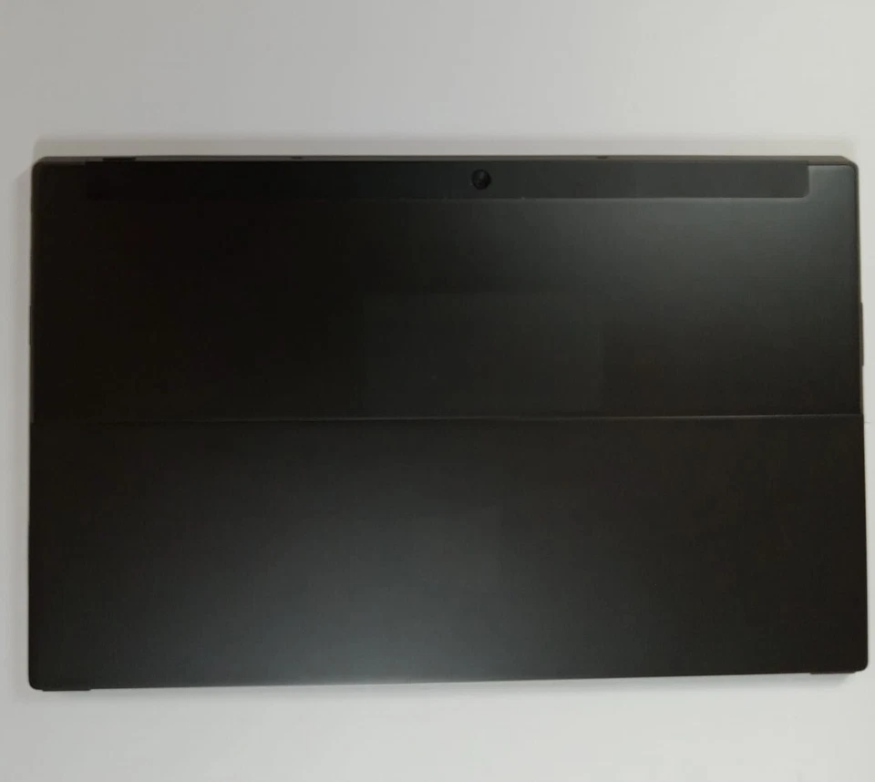 Microsoft Surface RT NVIDIA Tegra 3 Quad Core 2GB RAM 64GB SSD Foto 2 de 4