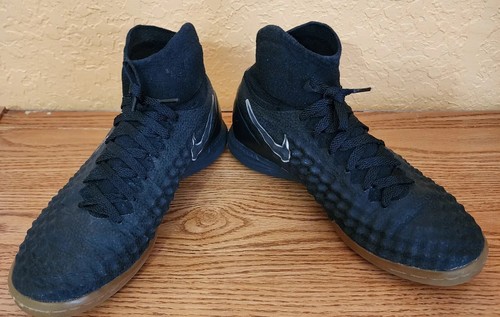 Nike Boys Sz 6 Rare Magistax Proximo ll Black Soccer Shoes - Picture 4 of 4