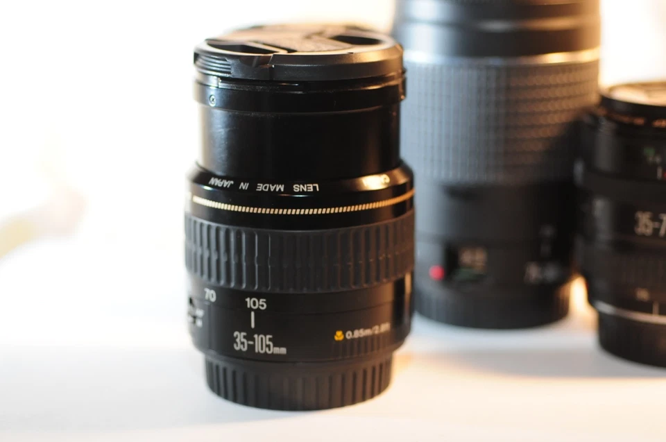 4 FOUR Canon EF lenses ISSUES PARTS REPAIR 75-300mm 35-105mm USM 18-55mm 35-70mm - Image 2 of 4