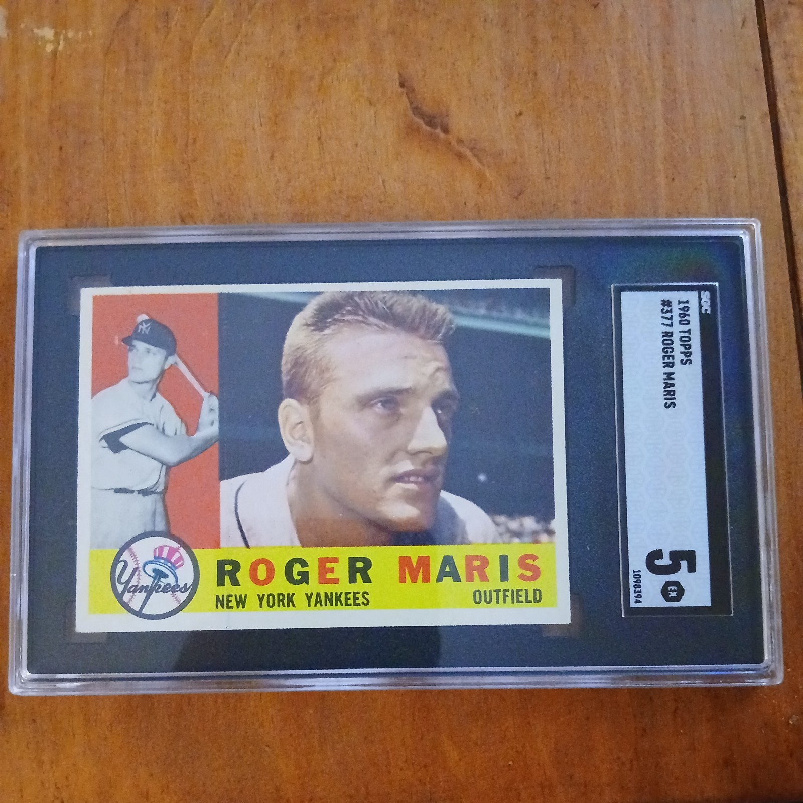Roger Maris 1960 Topps #377 New York Yankees graded SGC 5 EX