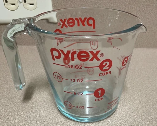 Vintage Pyrex 2 cups Glass Measuring Cup Dotted Red Lettering Open Handle