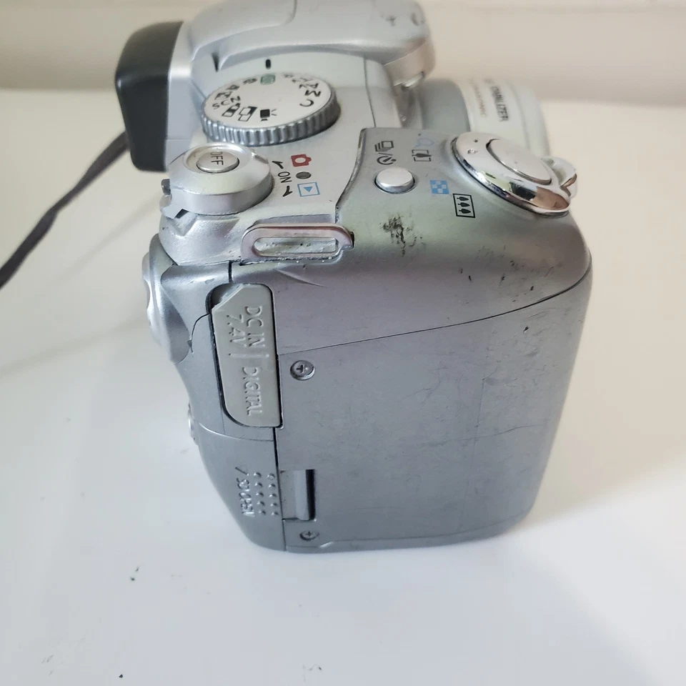 Canon PowerShot S2 IS 5MP 12X Optical Zoom Digital Camera FOR PARTS - Image 4 of 4