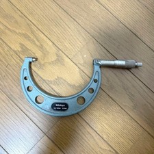 MITUTOYO 100-125mm Outside Micrometer 0.01mm Used Japan