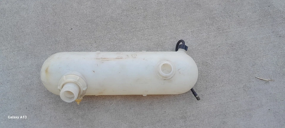 VW Type2 Bus 1964 tanque de líquido de lavadora fabricante de equipos originales Volkswagen Foto 4 de 4