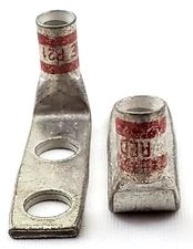 Lot of 2 Panduit LCDX8-14AF Two Hole 90 Degree #8 STR/FLEX 1/4" Stud Crimp Lugs