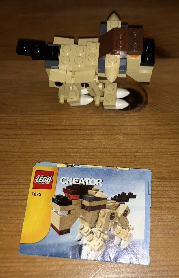 LEGO Creator 7872 Lion, photo 1 of 5