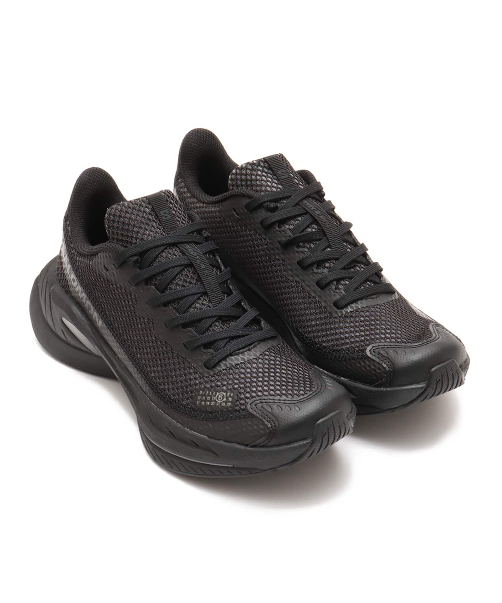 【MM6×Solomon】トラウザーズ ディープブラック MM6 X Salomon Spectur 2 Black Pewter Silver S59WS0239-HA741