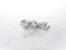 Small crystal alligator hair clip for fine thin hair